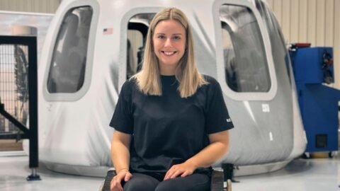 Pour la premiere fois une femme en fauteuil roulant effectuera.jpg