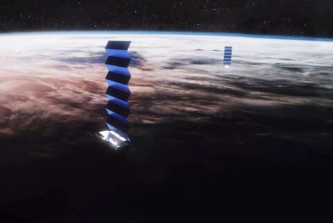 Starlink Satellites Solaires.jpg