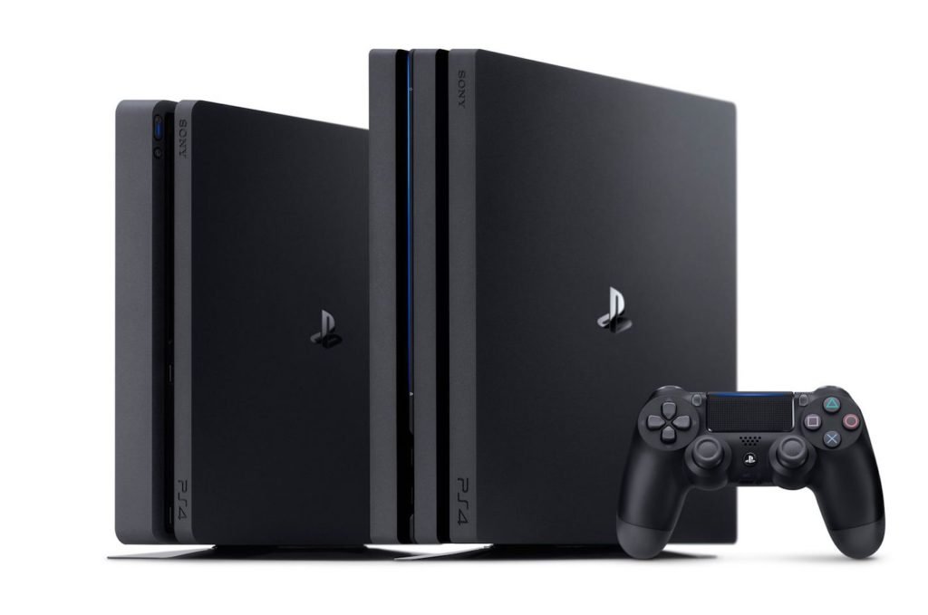 PlayStation 4 Slim contre PlayStation 4 Pro et manette