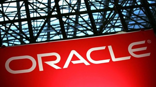 Oracle s39apprete a licencier des milliers d39employes.jpg