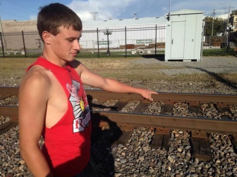 Between the Tracks What Real Life Train Heroism Teaches Us About Human Instinct