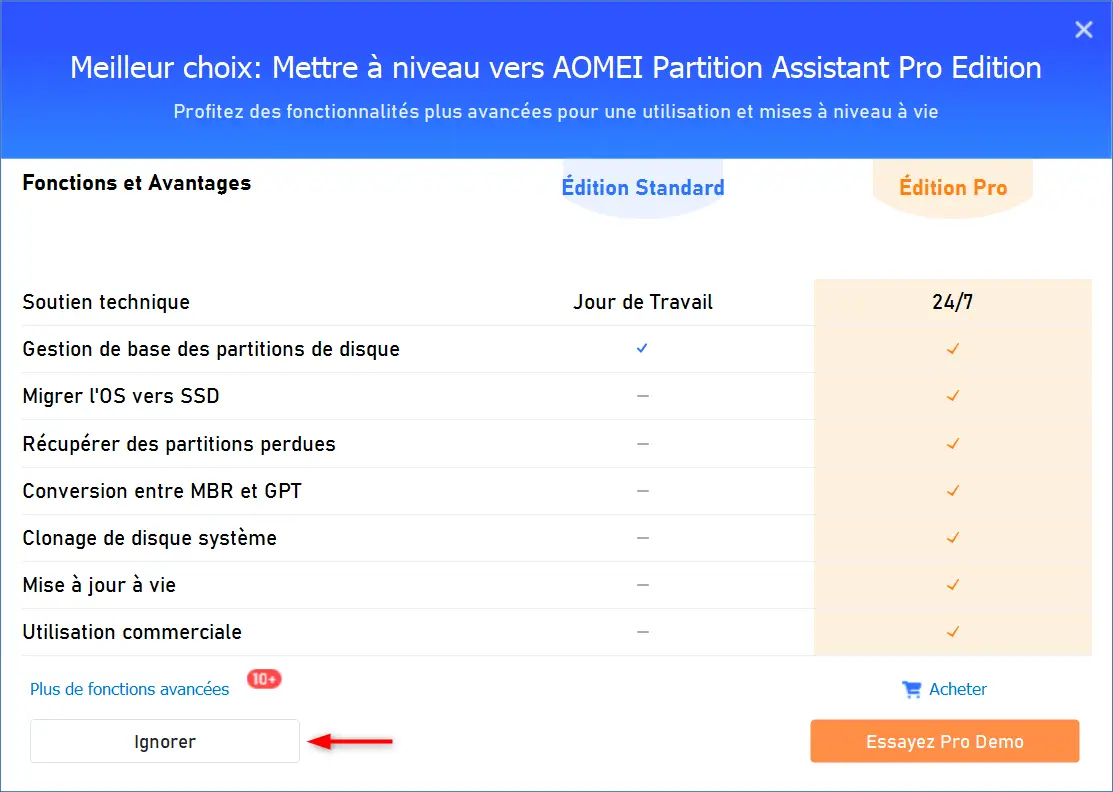 Fenêtre de mise à niveau d'AOMEI Partition Assistant Pro avec le bouton Ignorer pour continuer avec la version gratuite