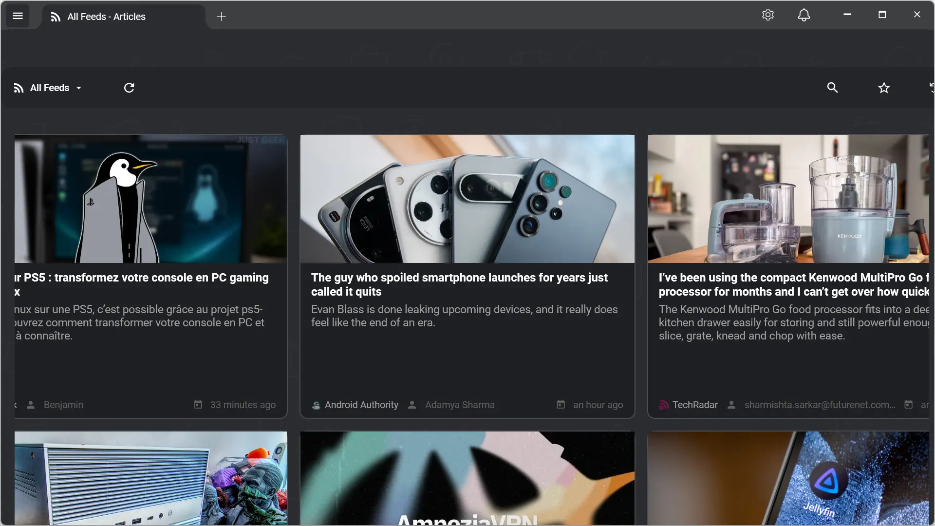RSSly – Vue grille avec de grandes cartes visuelles