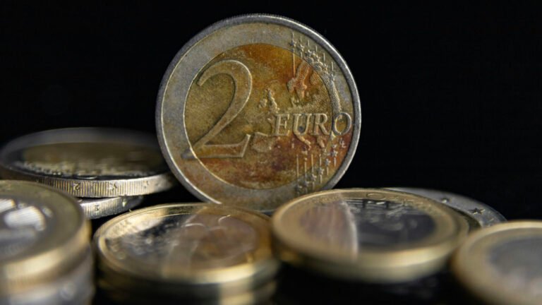 Pieces Euro.jpg