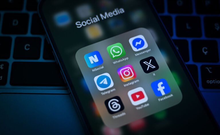 Reseaux Sociaux Icones Logos.jpg