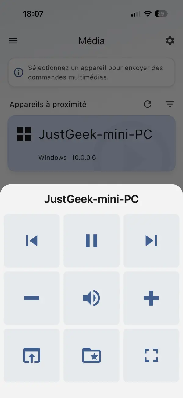 Commandes multimédia disponibles dans l'application Media Remote sur smartphone