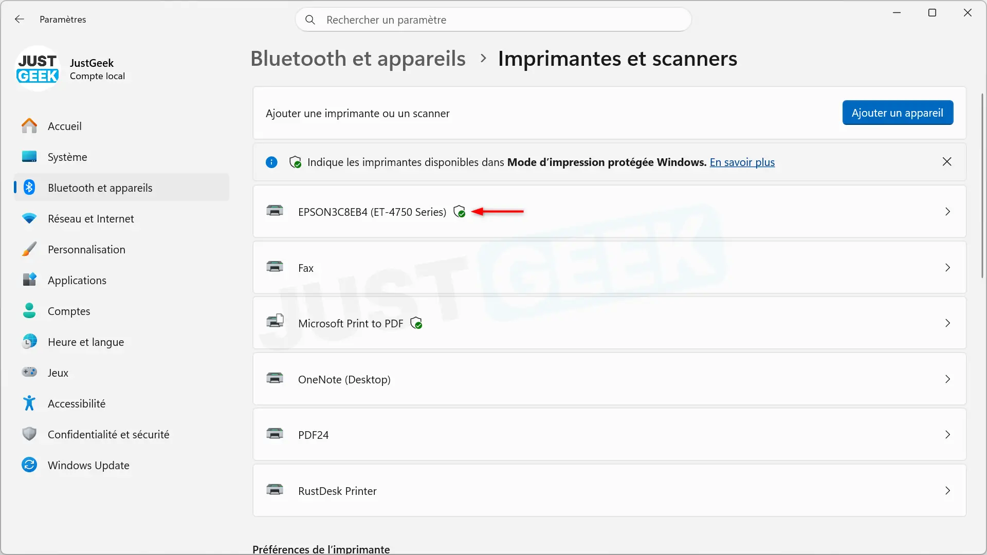 Sélection d'une imprimante dans la liste des imprimantes et scanners sous Windows 11