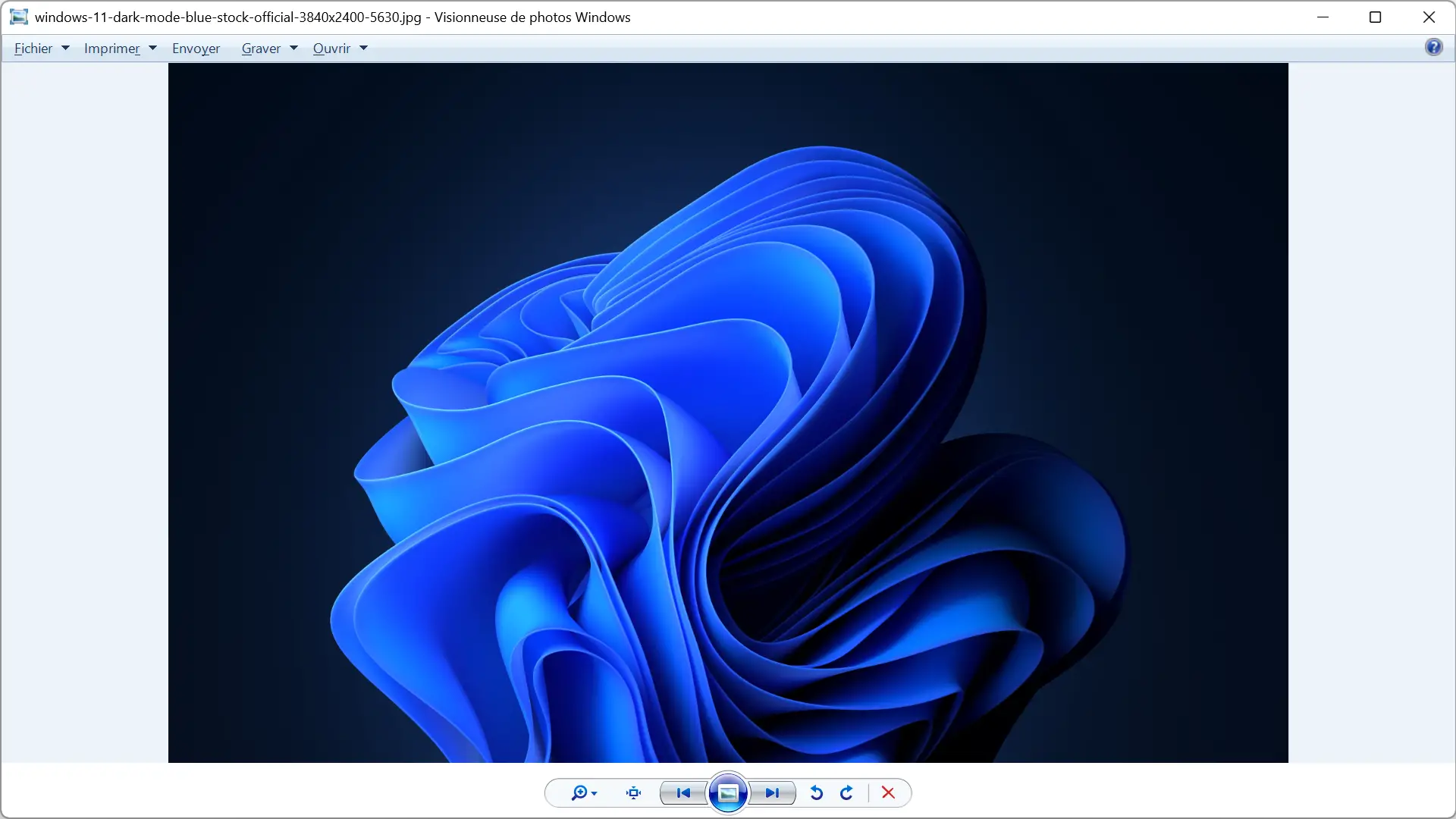 Visionneuse de photos Windows restaurée et utilisée pour afficher une image