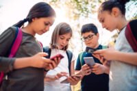 Ecoles Adolescents Enfants Portables Smartphones.jpg