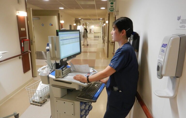 Hopital Ordinateur.jpg
