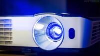 How to choose the video projector for your business.jpg