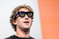 Mark Zuckerberg Lunettes Realite Augmentee Orion.jpg