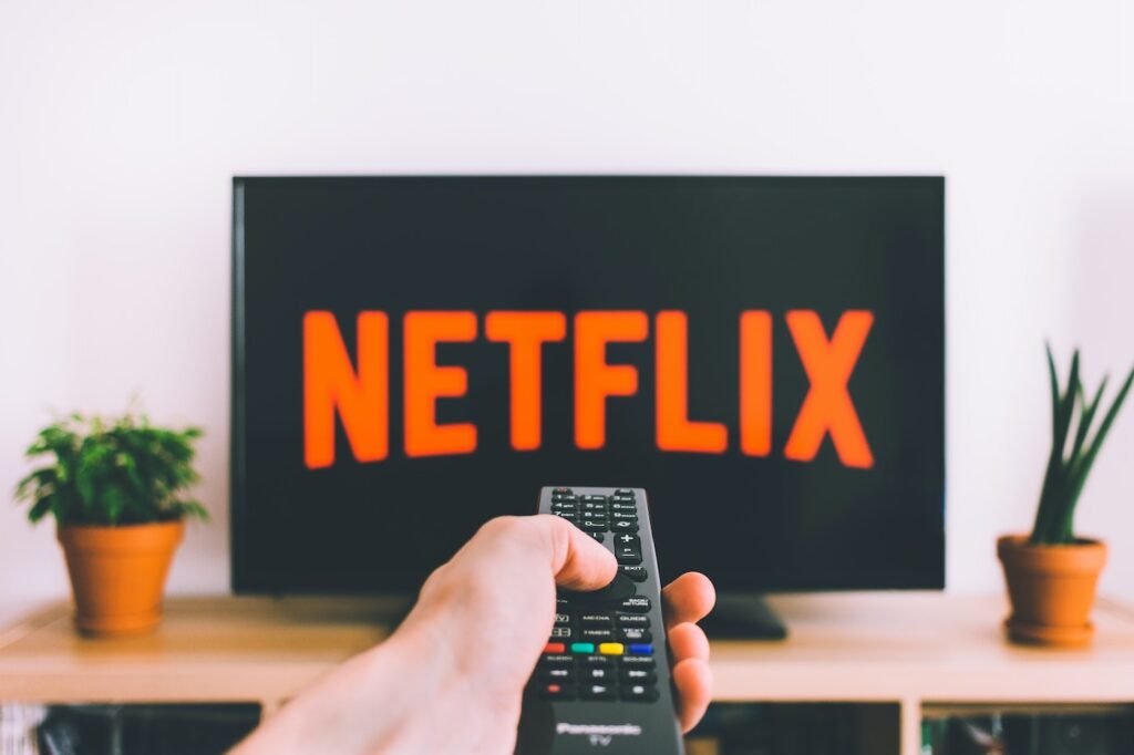 Télévision avec logo Netflix