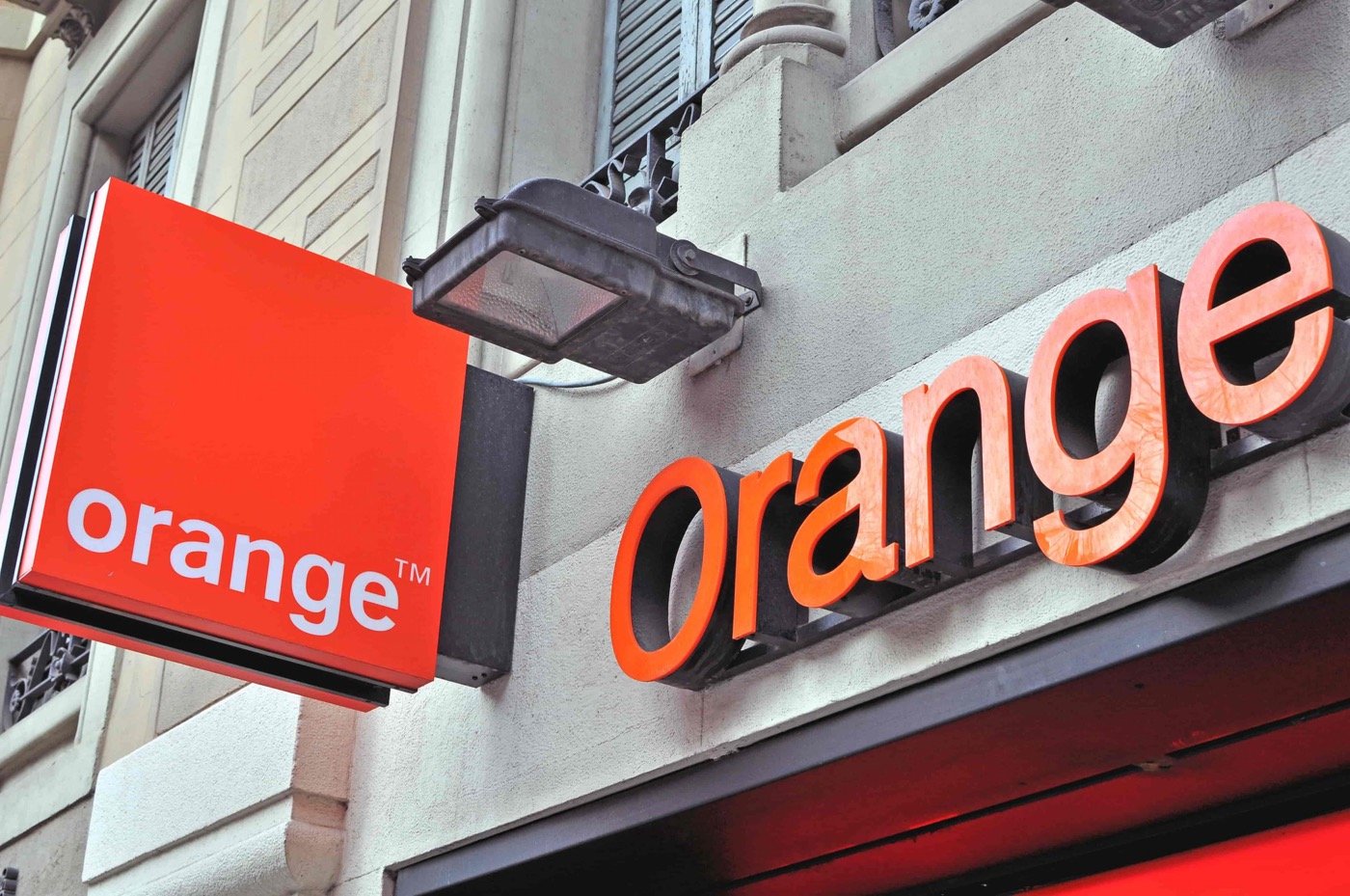 Orange Logo Store