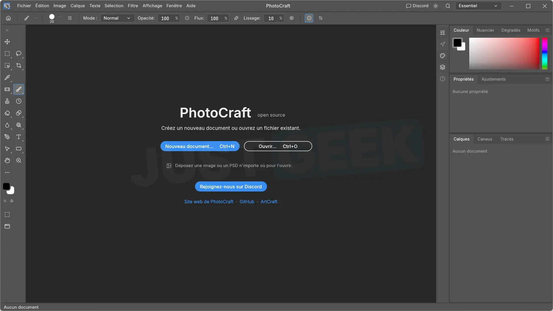 PhotoCraft interface, free image editing software with toolbar, layer management and panels inspired by Adobe Photoshop